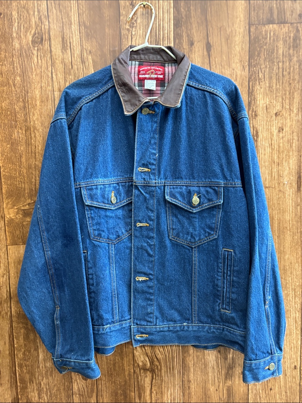 Marlboro Country Store Men's Blue Denim Jacket with Brown Leather Collar NWOT